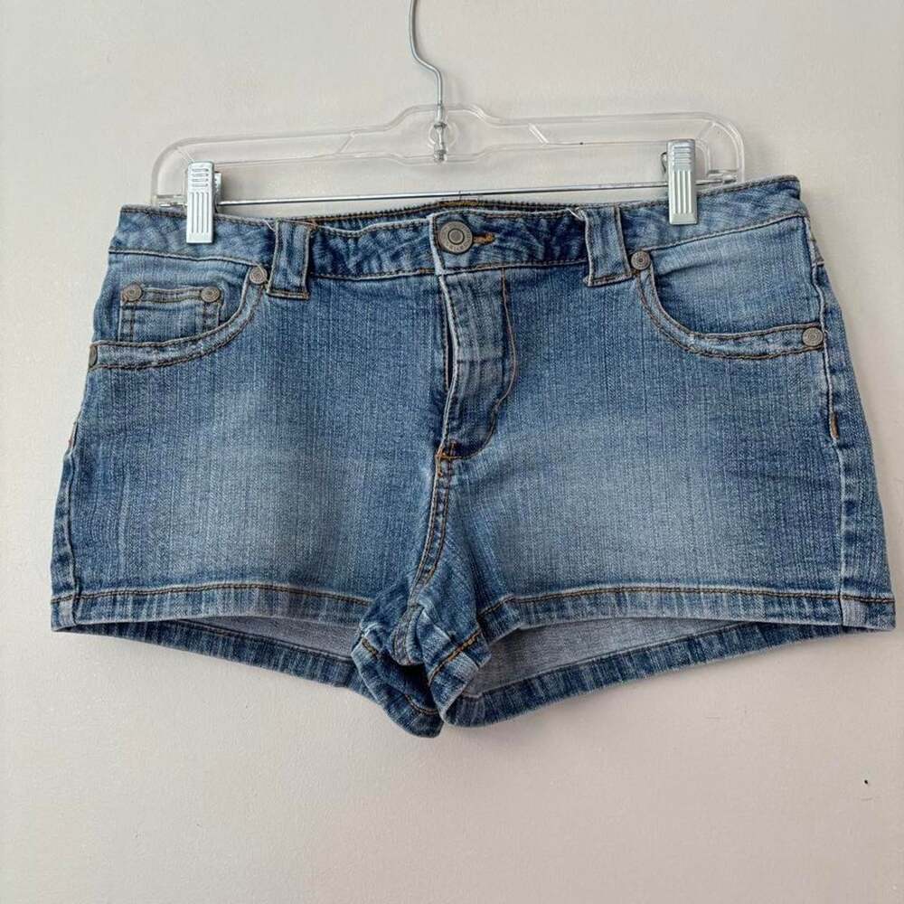 Y2K Denim Preppy Light Blue Embroidered Mini Shorts - size Large